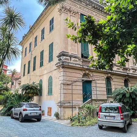 Appartamenti in Villa del '900  Varazze Esterno foto