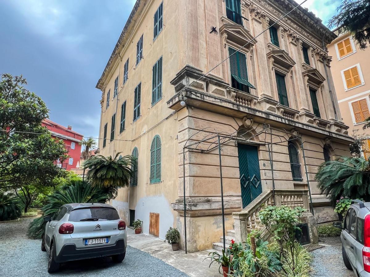 Appartamenti in Villa del '900  Varazze Esterno foto