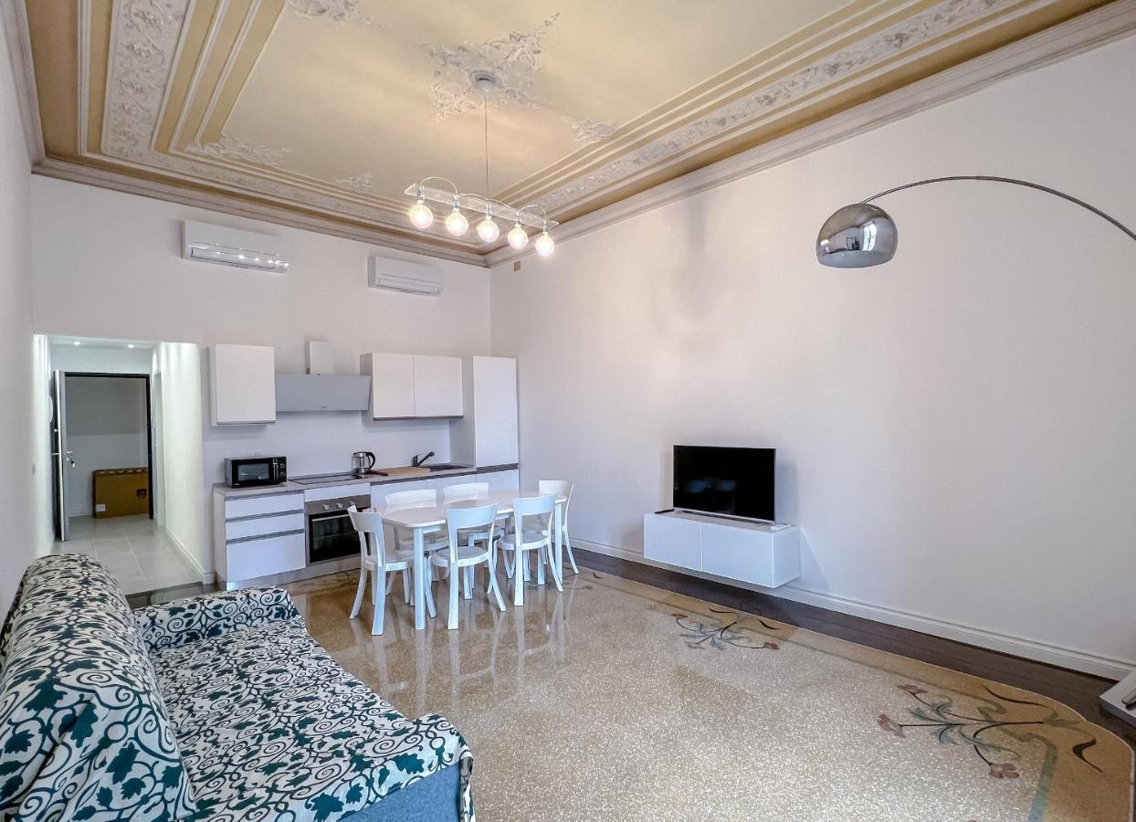 Appartamenti in Villa del '900  Varazze Esterno foto